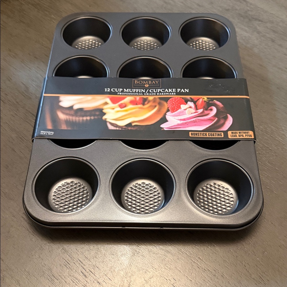 Bombay Nonstick 12-Cup Muffin & Cupcake Pan - Gray